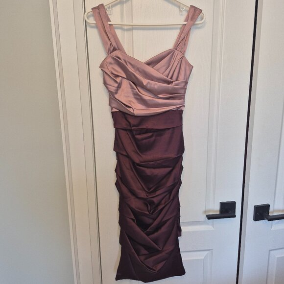 Le Chateau Special Event/Wedding/Grad Dresses - Picture 1 of 3